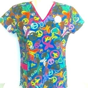 Scrub Bobbie Brooks Small Peace Hearts & Butterfli